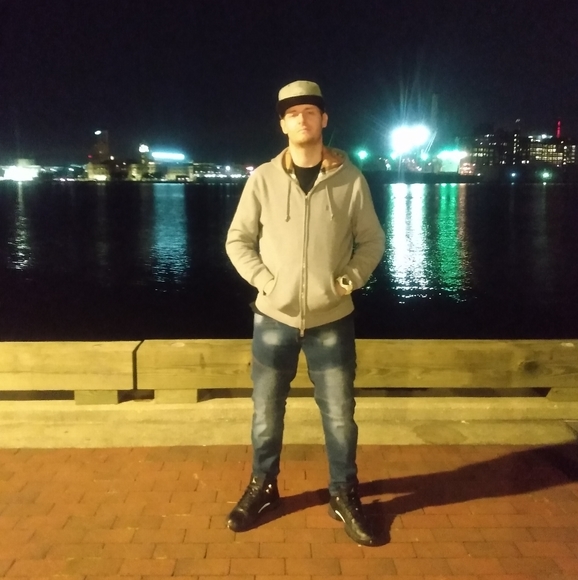 Meet your Posher, D - Picture 5 of 6